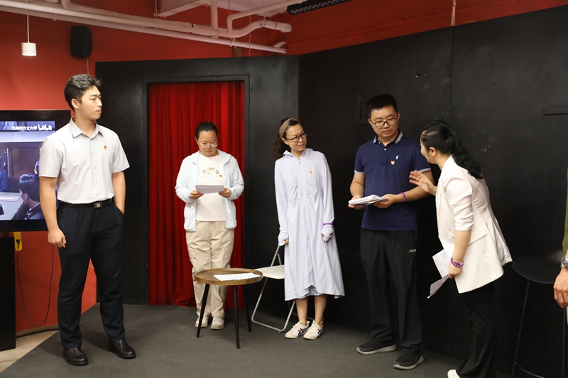 访主题党日活动 融合戏剧文化与红色教育九游会J9入口东城区景